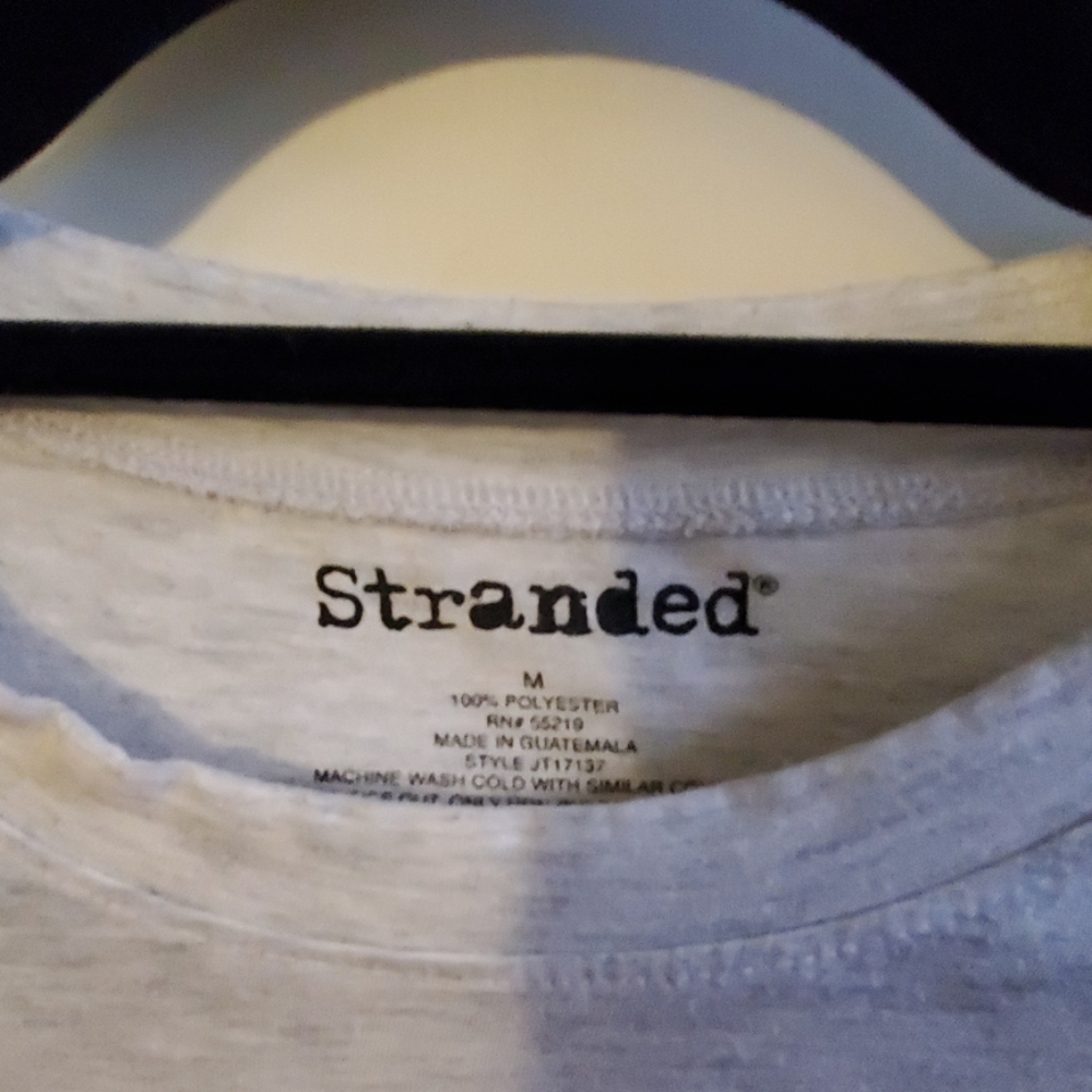 Flower pocket Tee. - Picture 3 of 4
